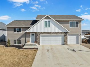 5 Olive Tree Cir NE, Minot, ND 58703
