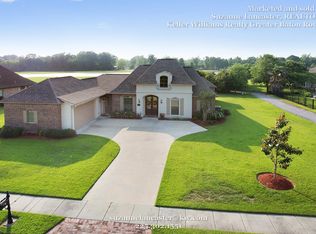 1029 Fairwinds Ave, Zachary, LA 70791