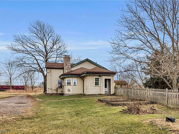 5th image of 4470 Avon Lake Rd