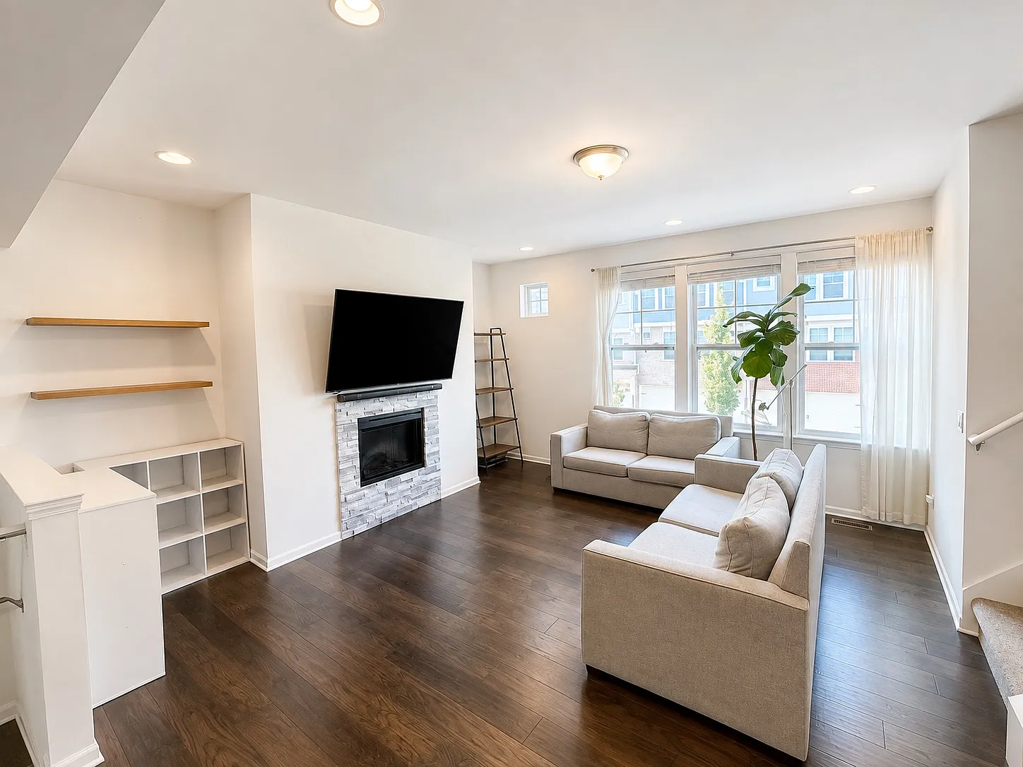 3 bed, 2.5 bath, 1750 sqft, $2,595 — Photo 4