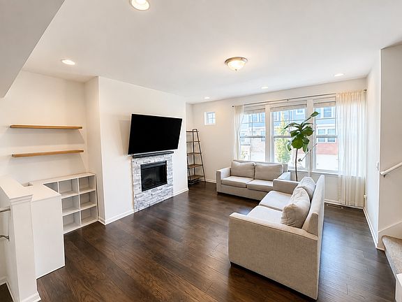 5th image of 62 Kalter Dr #20