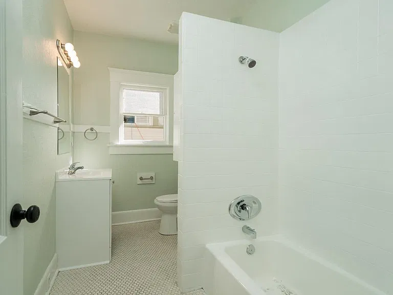 2129 Market St — Photo 13