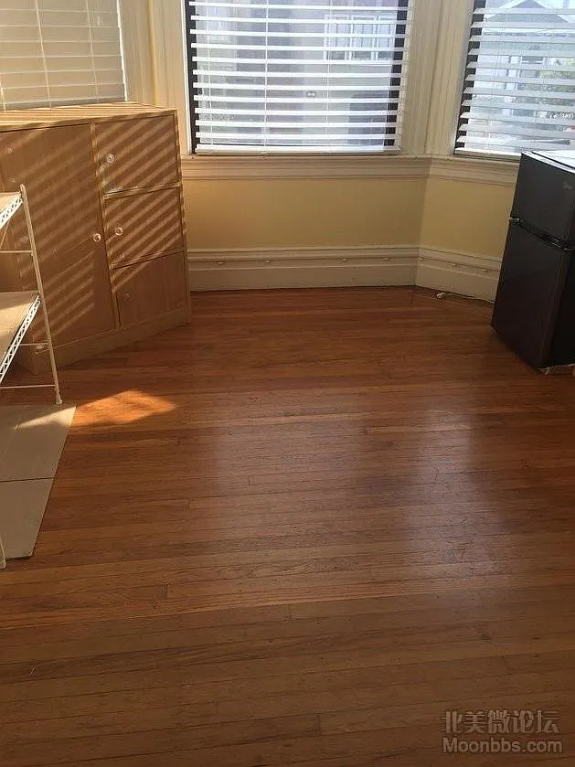 1 bed, 1.5 bath, 130 sqft, $945 — Photo 1