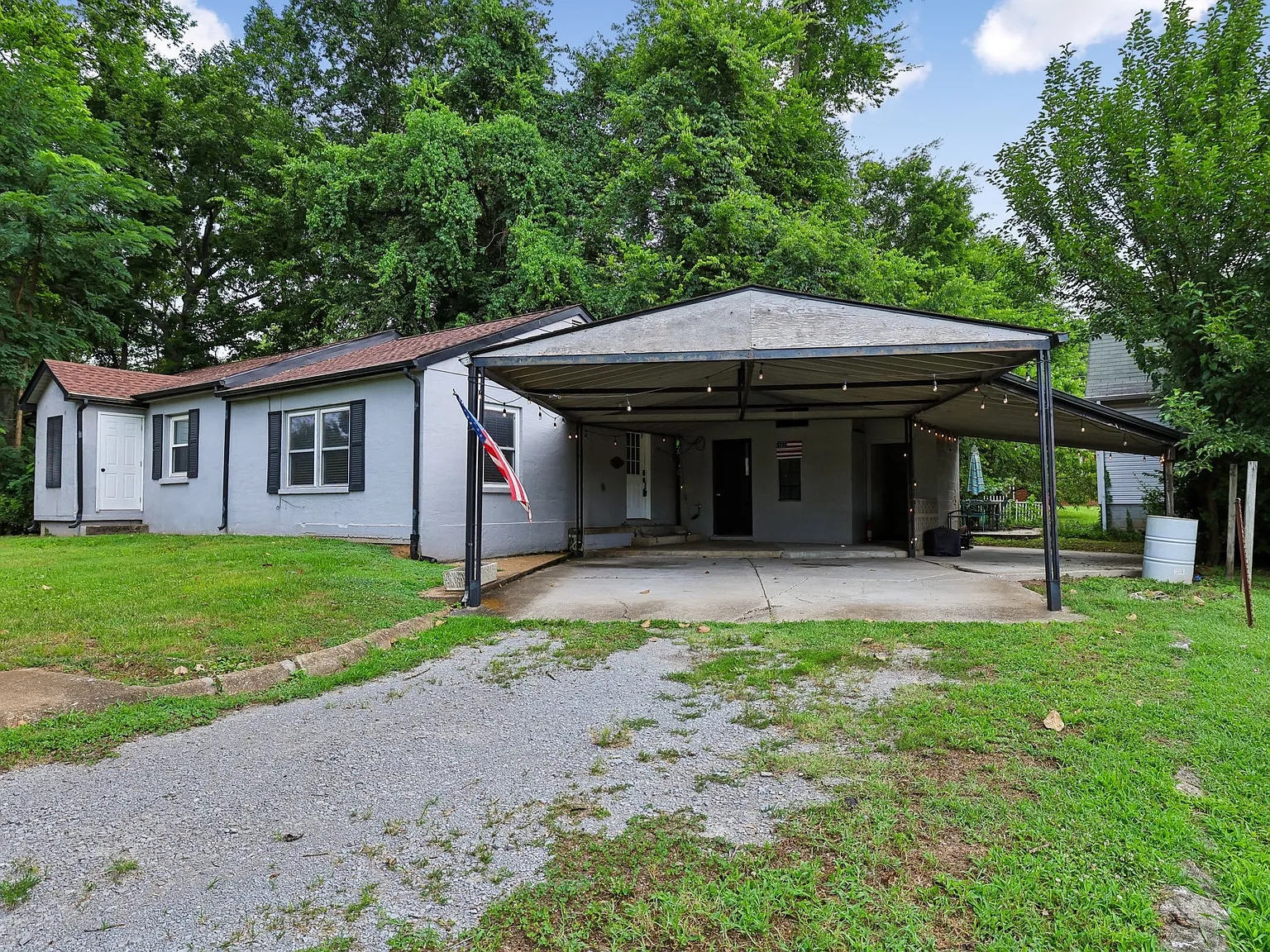 3 bed, 1250 sqft, $1,850 — Photo 3