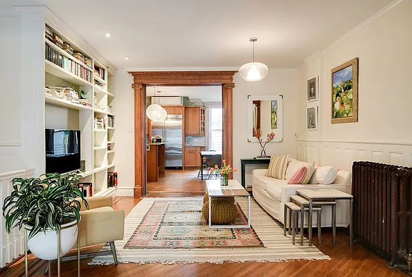 Sold by Compass | media 4