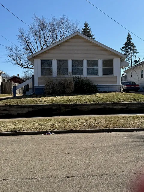 1165 Neptune Ave photo 1