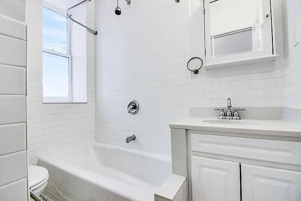 Rented by LG Fairmont Group | media 21