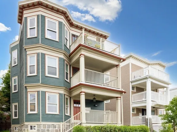 141 Pleasant St #1, Dorchester, MA 02125