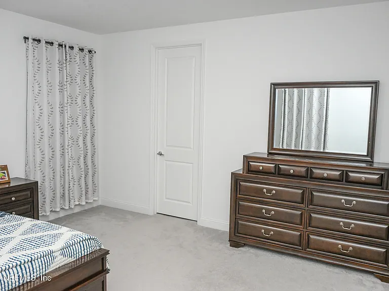 633 Superior Blvd — Photo 13