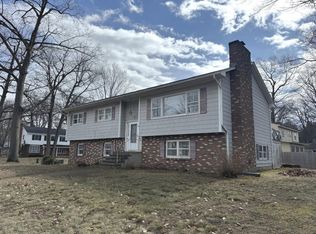 5 Birchwood Lane, Burlington, VT 05408
