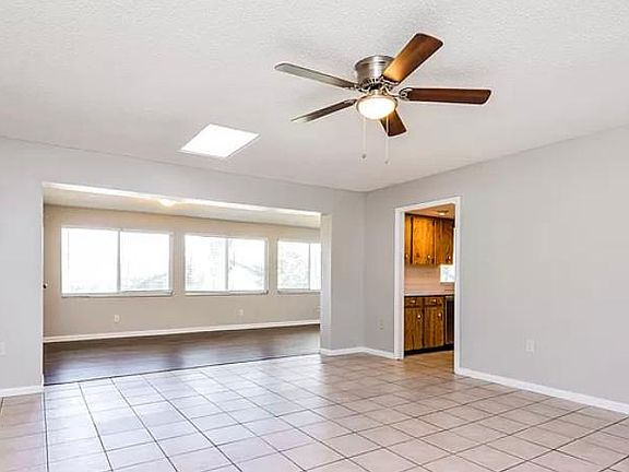 5th image of 44122 Hallam Hill Ln