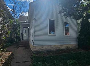 609 W 4th St, Winona, MN 55987