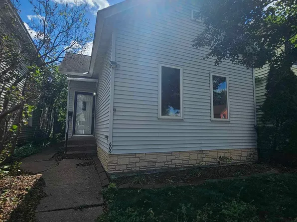 609 W 4th St, Winona, MN 55987