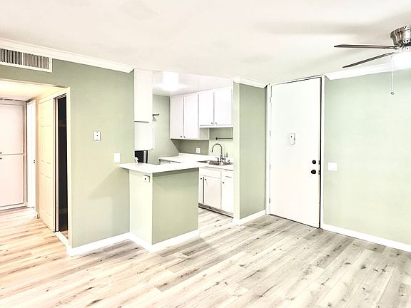 4th image of 6304 Friars Rd Unit 134