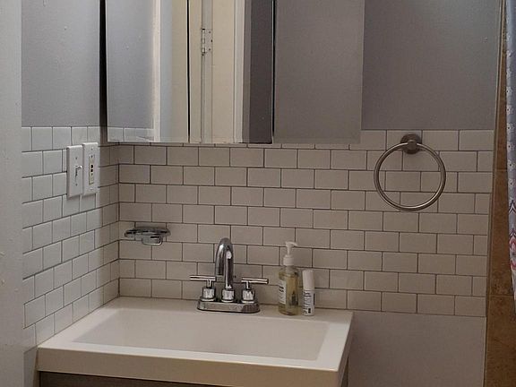 3rd image of 181 Colfax St #1
