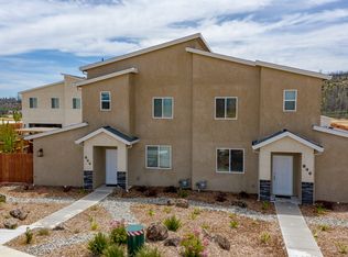 884 Congaree Ln, Redding, CA 96001