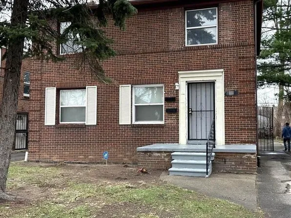 19350 Hoover St, Detroit, MI 48205