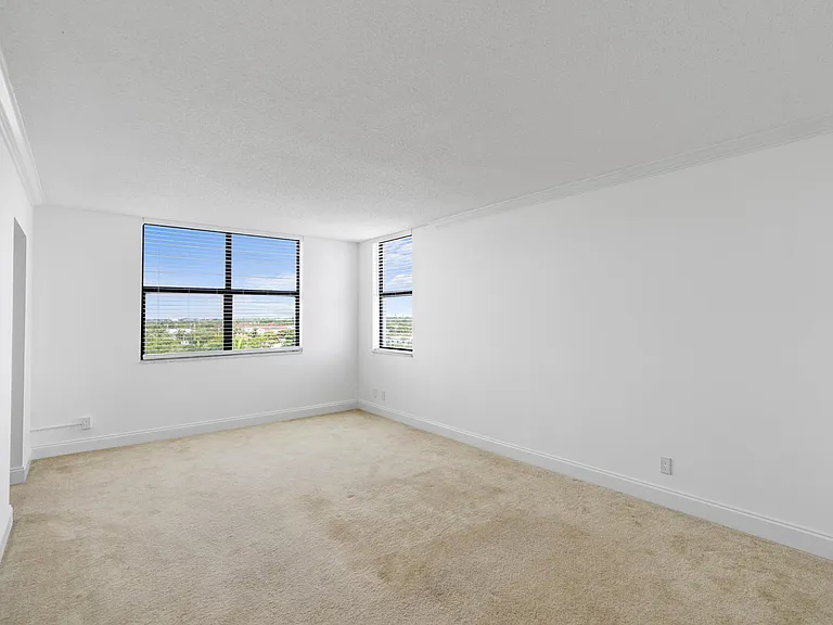 3800 Washington Rd #812 — Photo 6