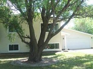 859 Dorothy Dr, Portage, WI 53901