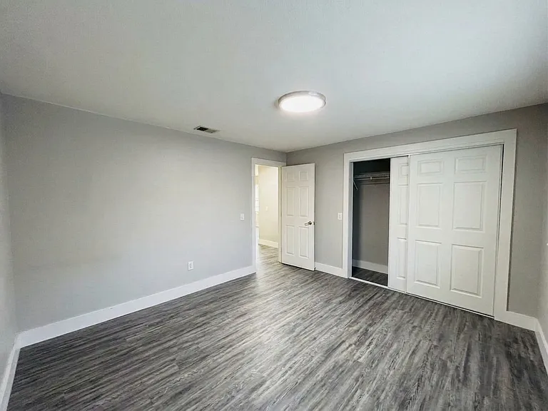 139 Avenue D SW #139 — Photo 14