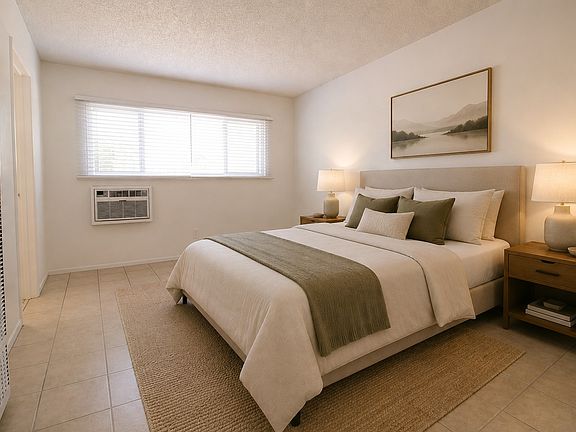 5th image of 8545 Cedros Ave #2