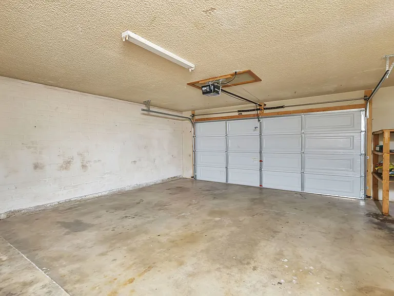 3511 S Alder Dr — Photo 8