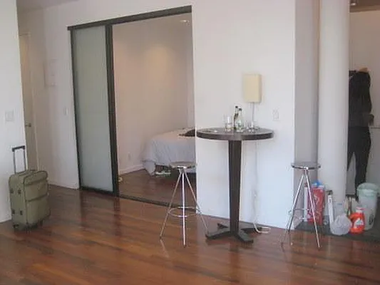 Rented by Living New York | media 11