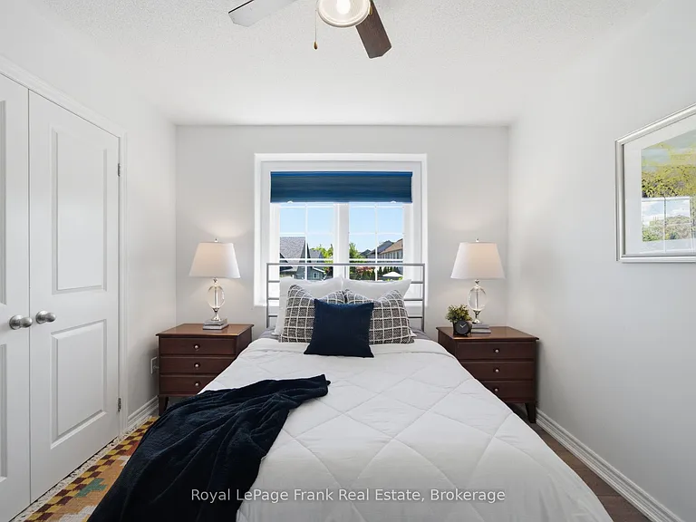 26 Fallingbrook Cres — Photo 18