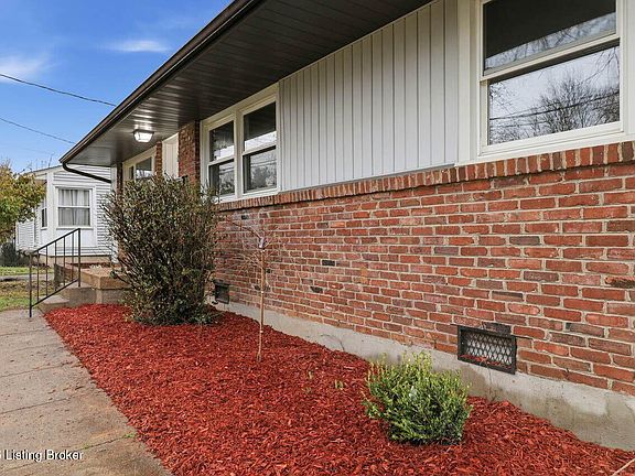 3rd image of 5311 Red Leaf Rd