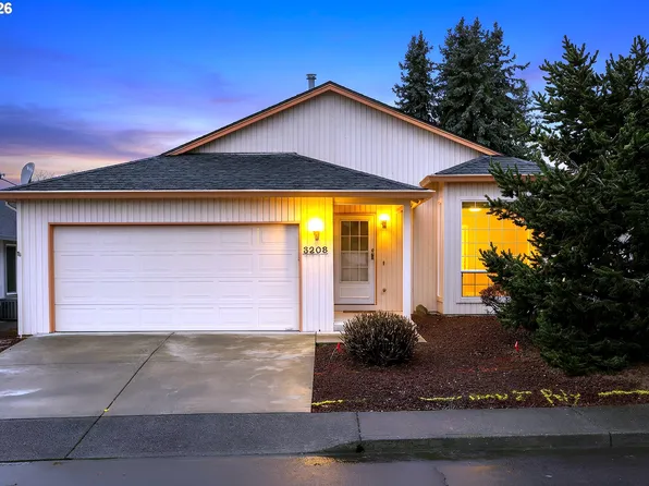 3208 SE 153rd Ave, Vancouver, WA 98683