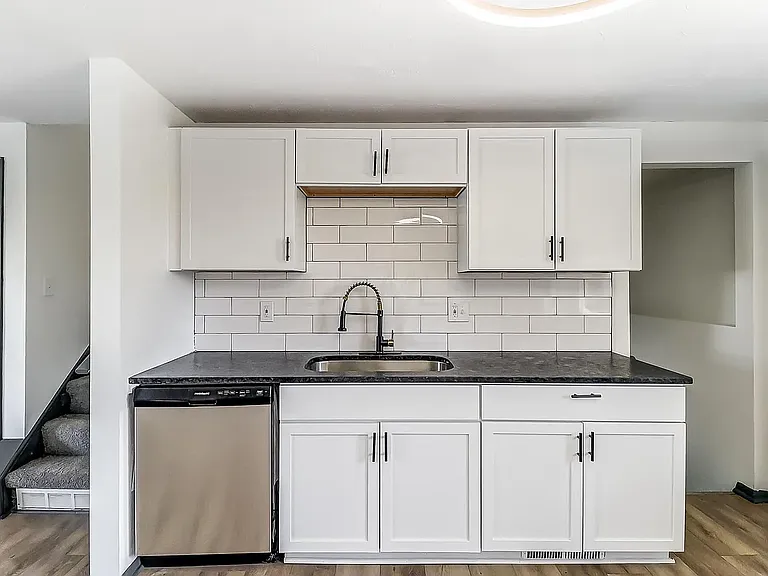 3505 Penfield Rd — Photo 5