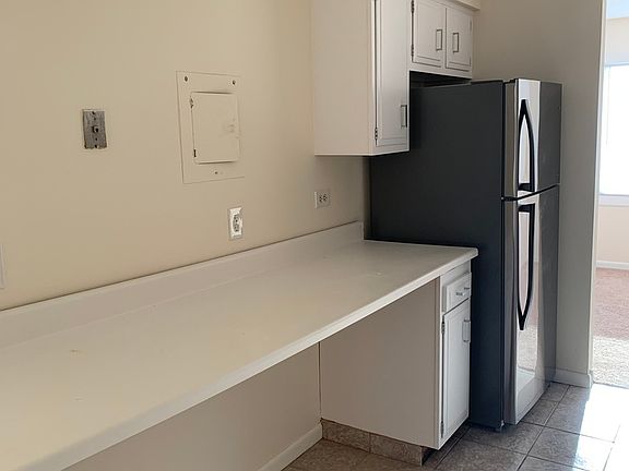4th image of 3018 Roberts Dr APT 5