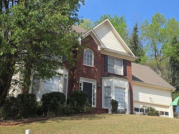 3rd image of 210 Beaver Creek Ln