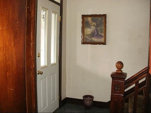 5th image of 205 California St