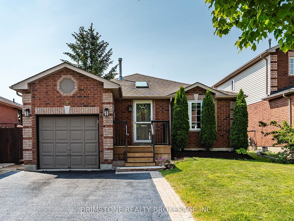 1st image of 9 Holly Meadow Rd