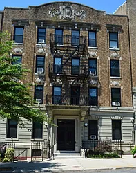 147 Prospect Park SW in Windsor Terrace