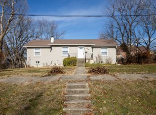 206 W Wimer St, Knob Noster, MO 65336