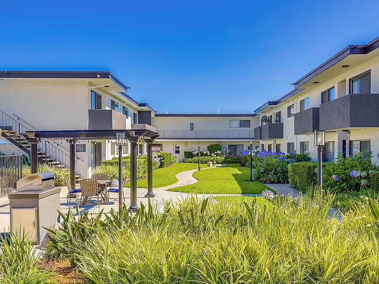 Cypress Park Apartments — Photo 6