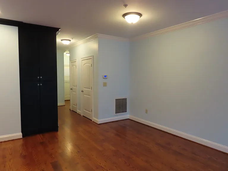 170 Woodrow St #B4 — Photo 5