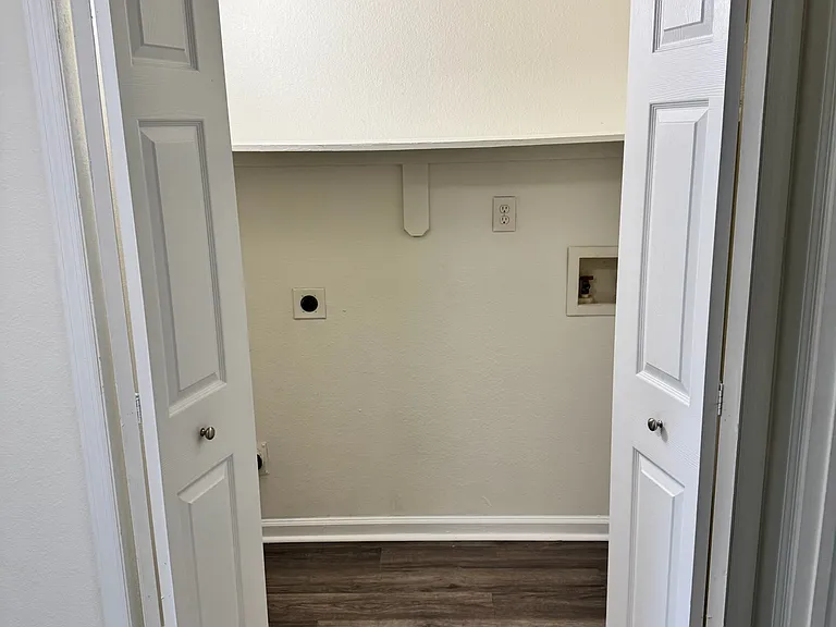 1203 Fords Pointe Cir #1203 — Photo 7