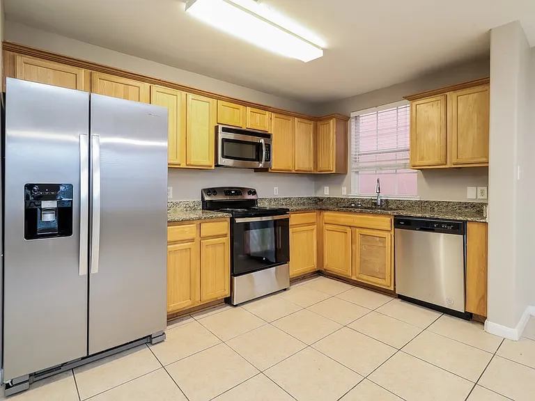 4946 N Cancun Dr — Photo 7