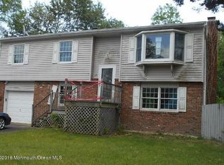 206 Mill Creek Dr, Bayville, NJ 08721