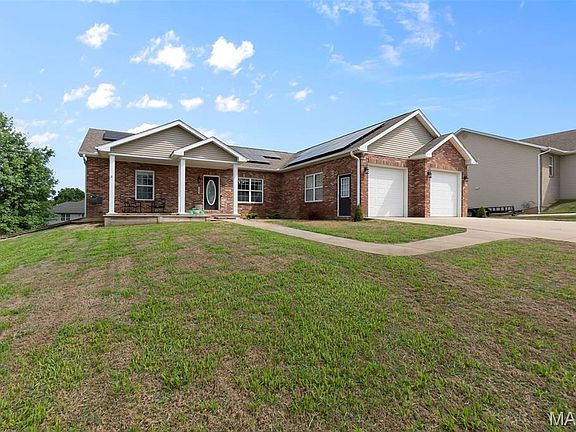 3rd image of 198 Cedar Meadows Dr