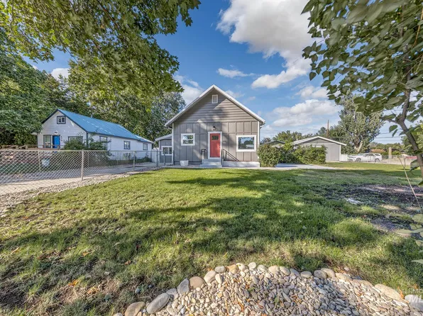 824 E Main St, Weiser, ID 83672