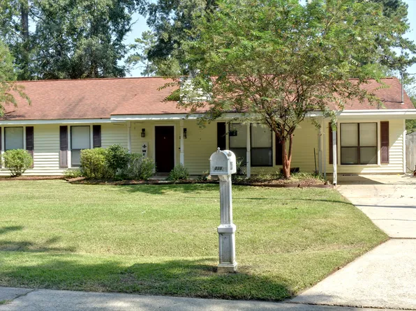 235 Rosewood St, Mandeville, LA 70448