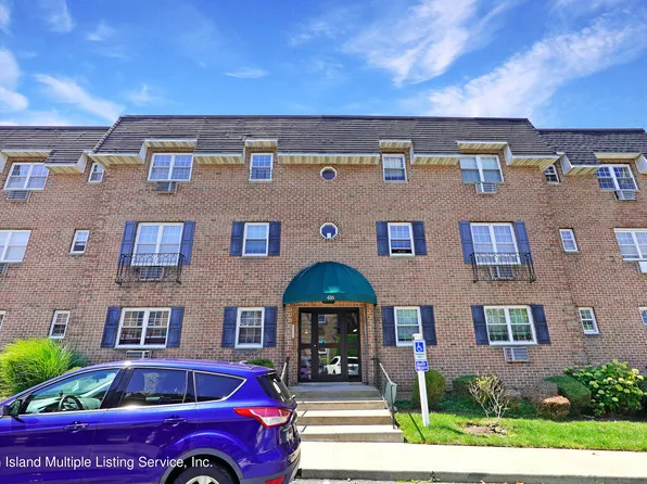 416 Maryland Ave APT 2C, Staten Island, NY 10305