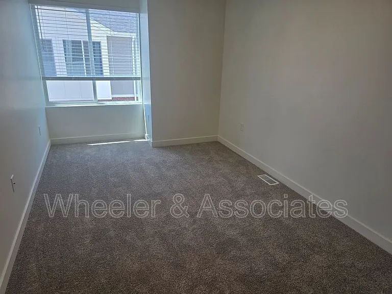 444 W 1080 S — Photo 17