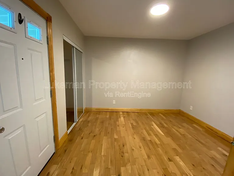 725 W Vine St #2 — Photo 4