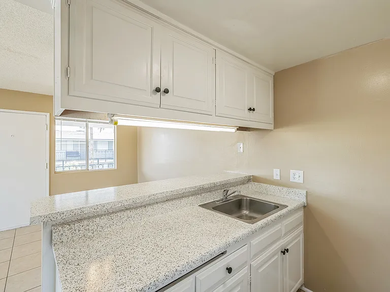 73355 Guadalupe Avenue — Photo 14