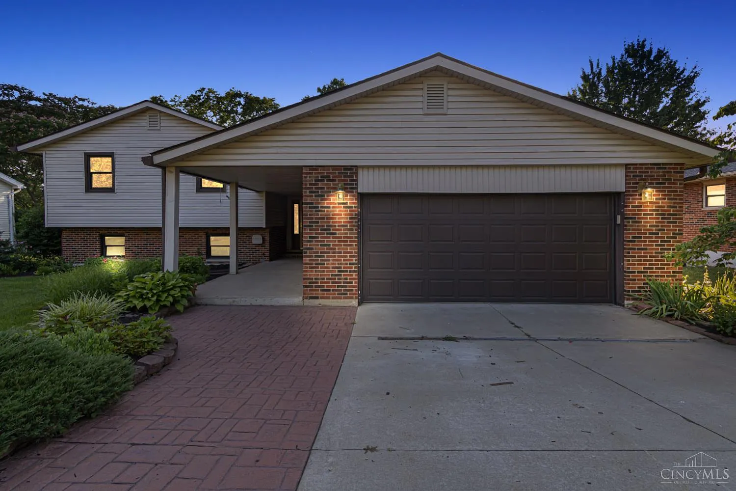 222 Edith Dr photo 1